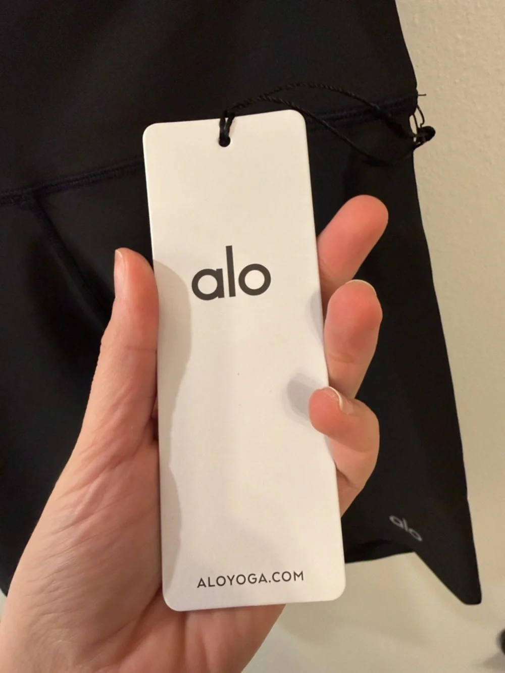 ALO Yoga Airlift Energy High-Rise Shorts — Smooth Performance Fit - Picture 4 of 6